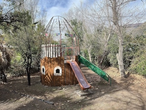 Cabin | Children’s area