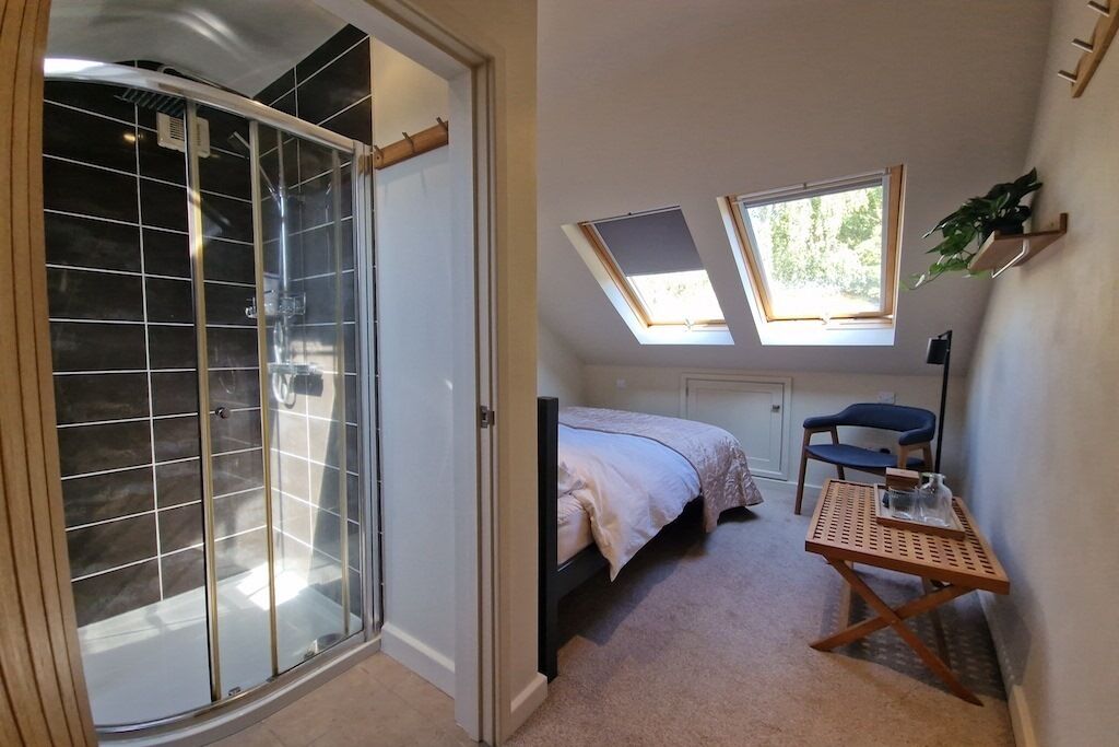 1 bedroom, WiFi (free), bed sheets