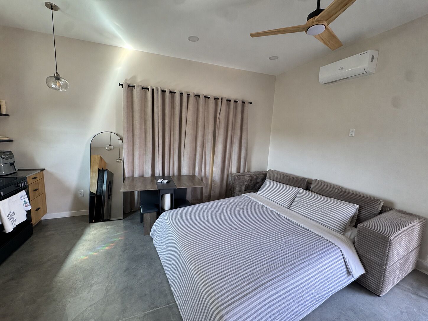 1 bedroom, iron/ironing board, WiFi, bed sheets