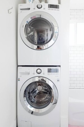 Unclassified image, 3 of 27, button