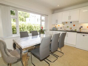 Dining - 59 Nursery Avenue (Coleraine)