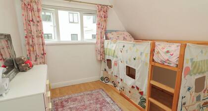 59 Nursery Avenue
