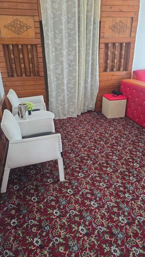 Ảnh chưa phân loại, 3 trong số 61 ảnh, nút