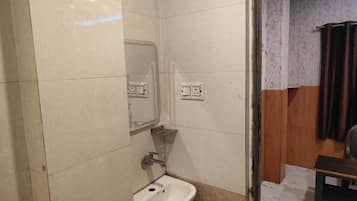 تجهيزات دش، مناشف، صابون، شامبو