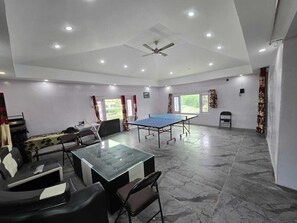 Games room - Holiday Homes (Srinagar)