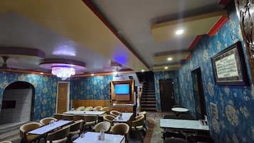 Nhà hàng