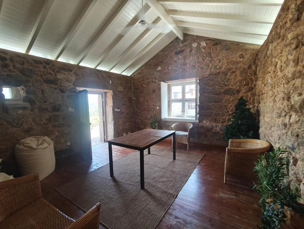 Casa, piscina particular, vista para o jardim | Parte interna