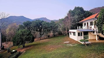 Rumah, 2 kamar tidur, balkon, pemandangan kebun | Eksterior