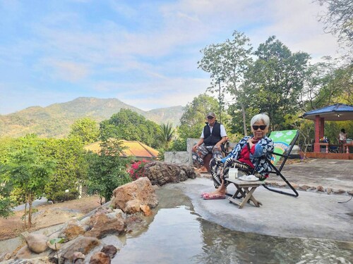 Mountain Front Family Home Big Balcony For 4 Rare Birds, Bikes
