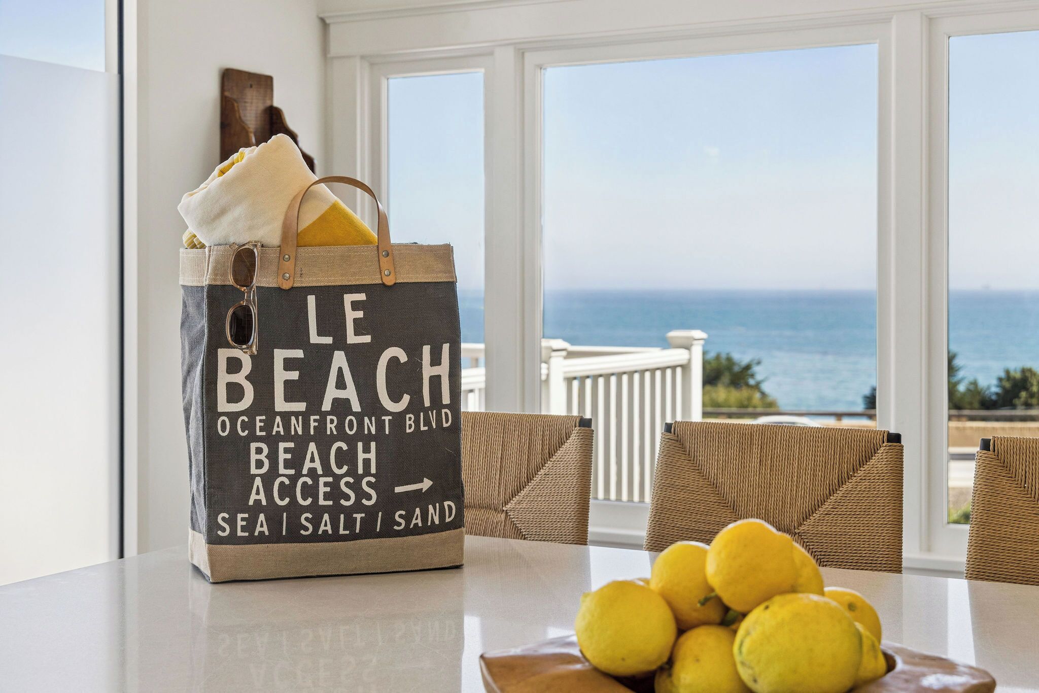 Design Apartment, 2 Bedrooms, Pets Allowed, Ocean View | Interior