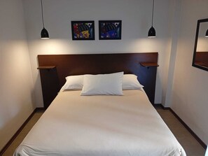 Dobbelt- eller tomannsrom – økonomi, bakgårdsutsikt | Wi-fi (inkludert)