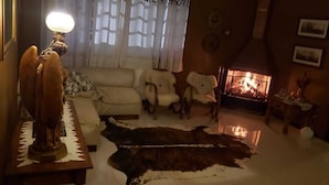 Interior - Refúgio das araucarias (Canela)
