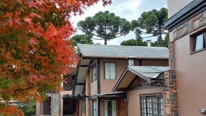 Exterior - Refúgio das araucarias (Canela)