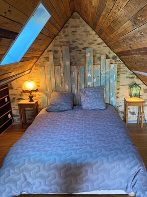Room - A cozy country cottage, L'Hôtel Neuf welcomes you from April through September! (Saint-Gravé)