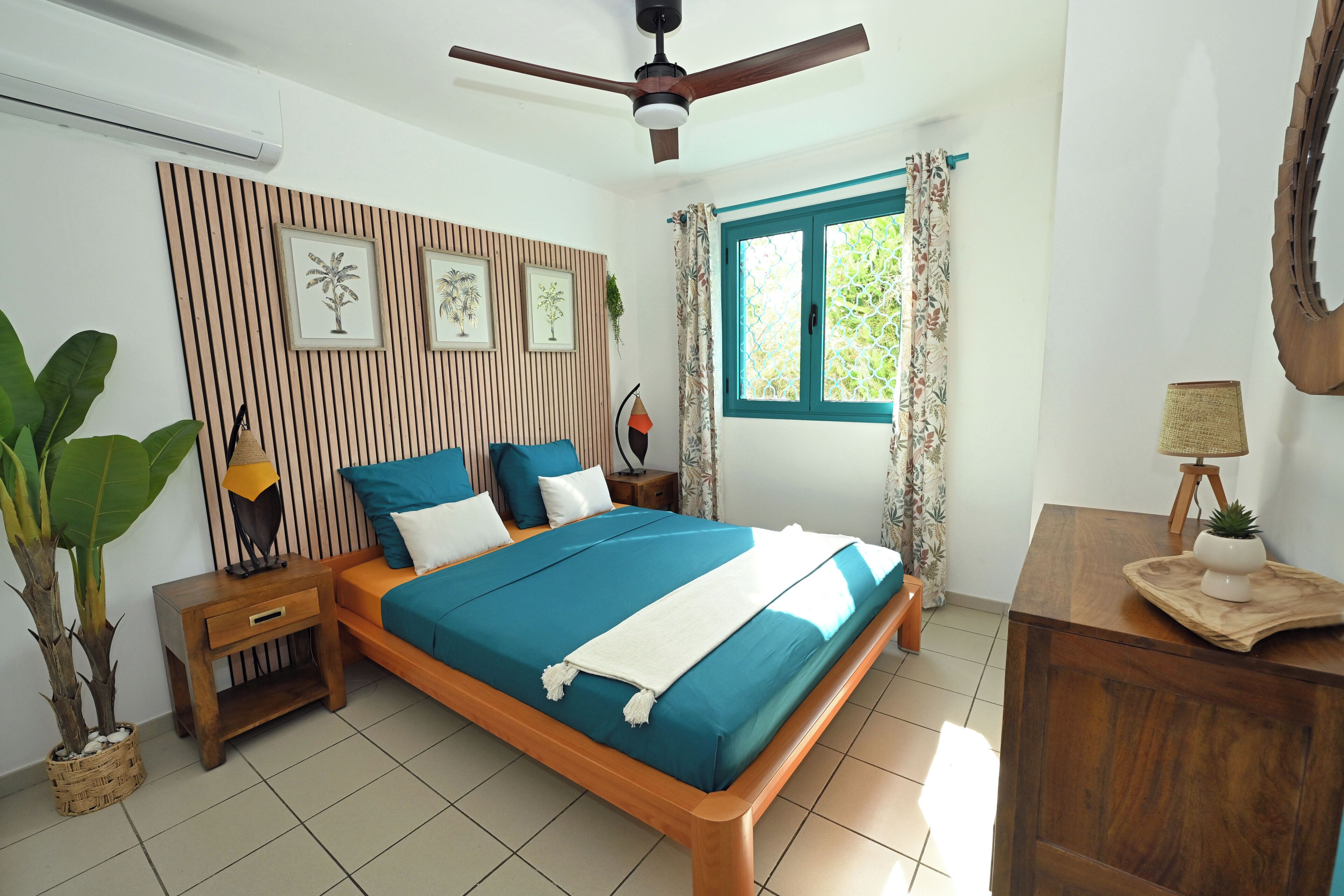 1 chambre, fer et planche à repasser, lit parapluie, Wi-Fi gratuit