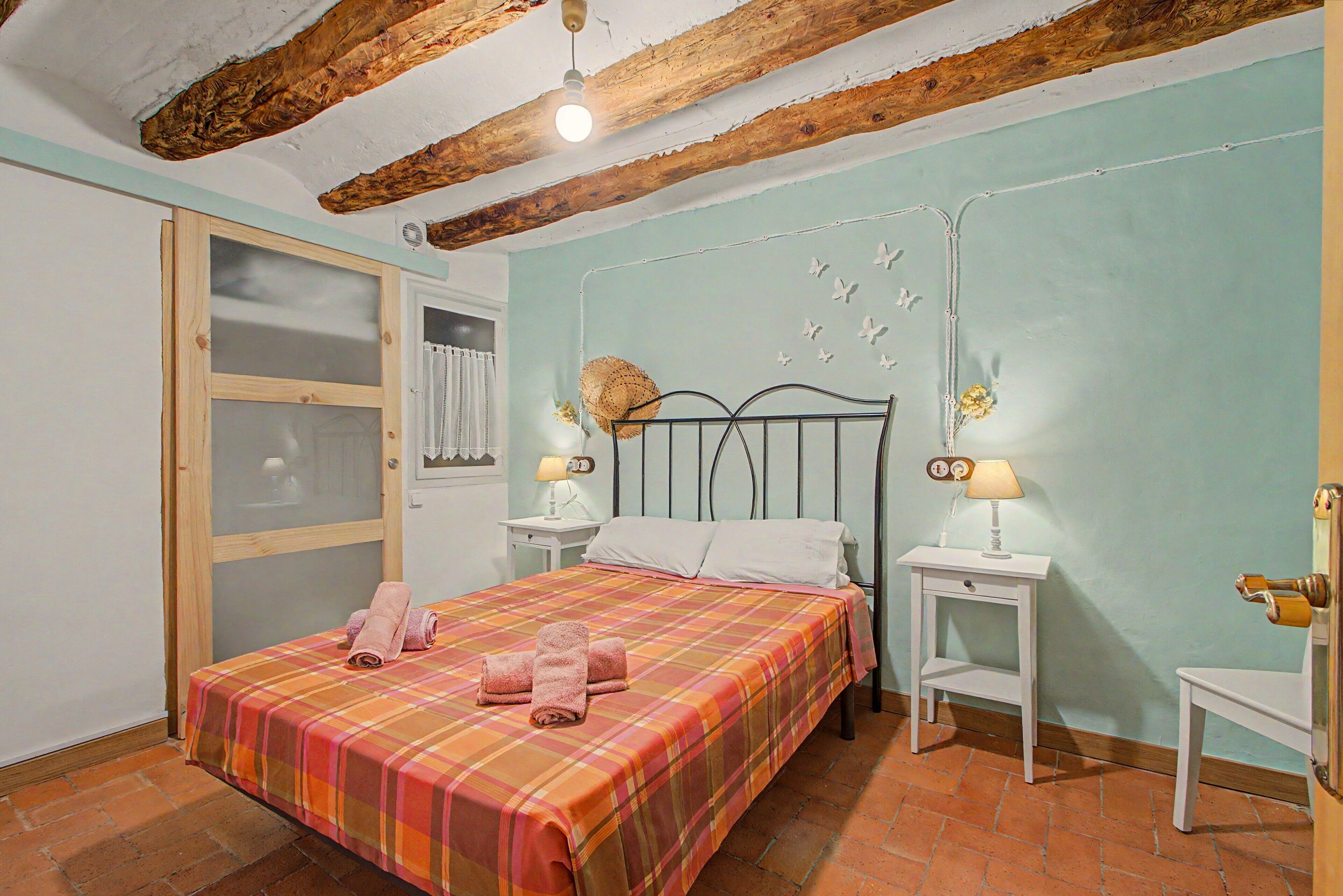 2 dormitorios, tabla de planchar con plancha, wifi y ropa de cama