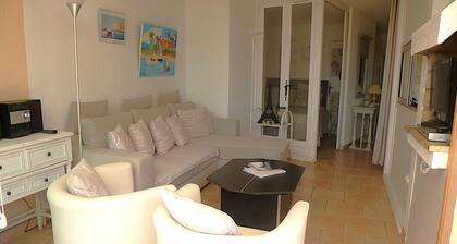 Bright Apartment by the Ligurian sea
