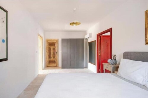 Rustic stone house with a spacious terrace | 2BR