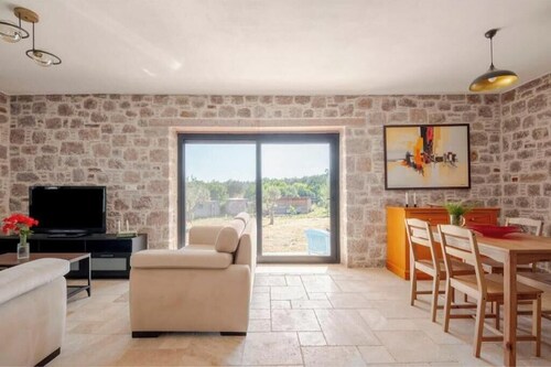 Rustic stone house with a spacious terrace | 2BR