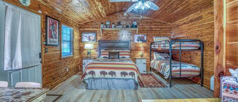 1 bedroom, iron/ironing board, WiFi (free), bed sheets