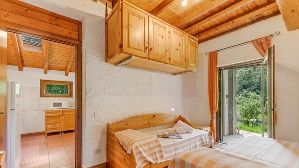 Family Chalet, 2 Bedrooms, 2 Bathrooms (Chalet La Gigliola) | 2 bedrooms