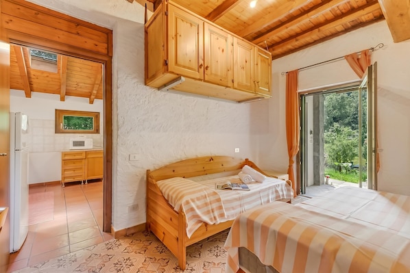 Family Chalet, 2 Bedrooms, 2 Bathrooms (Chalet La Gigliola) | 2 bedrooms