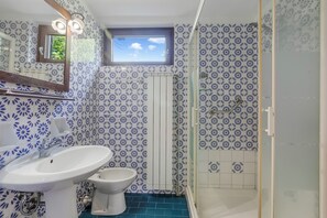 Chalet Keluarga, 2 kamar tidur, 2 kamar mandi (Chalet La Gigliola) | Kamar mandi