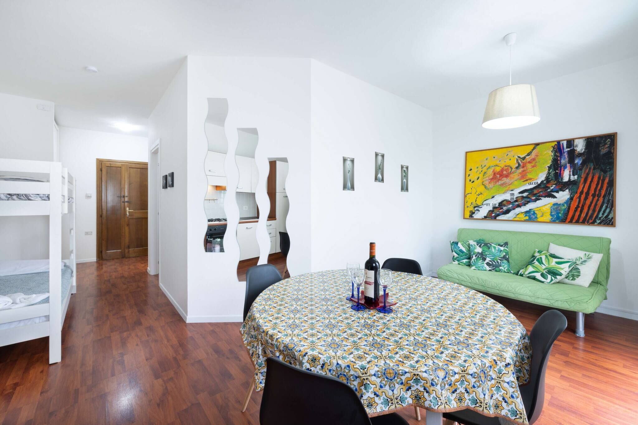Apartment, 1 Bedroom | Dining room