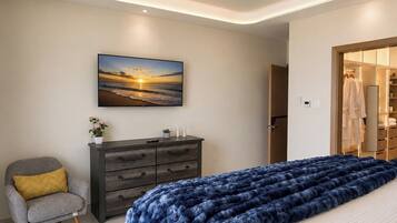 2 bedrooms, iron/ironing board, WiFi (free), bed sheets