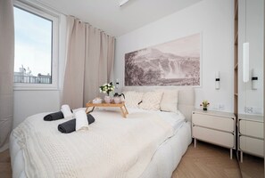 Room - Łódź City Center Apt — Parking & Terrace (Łódź)