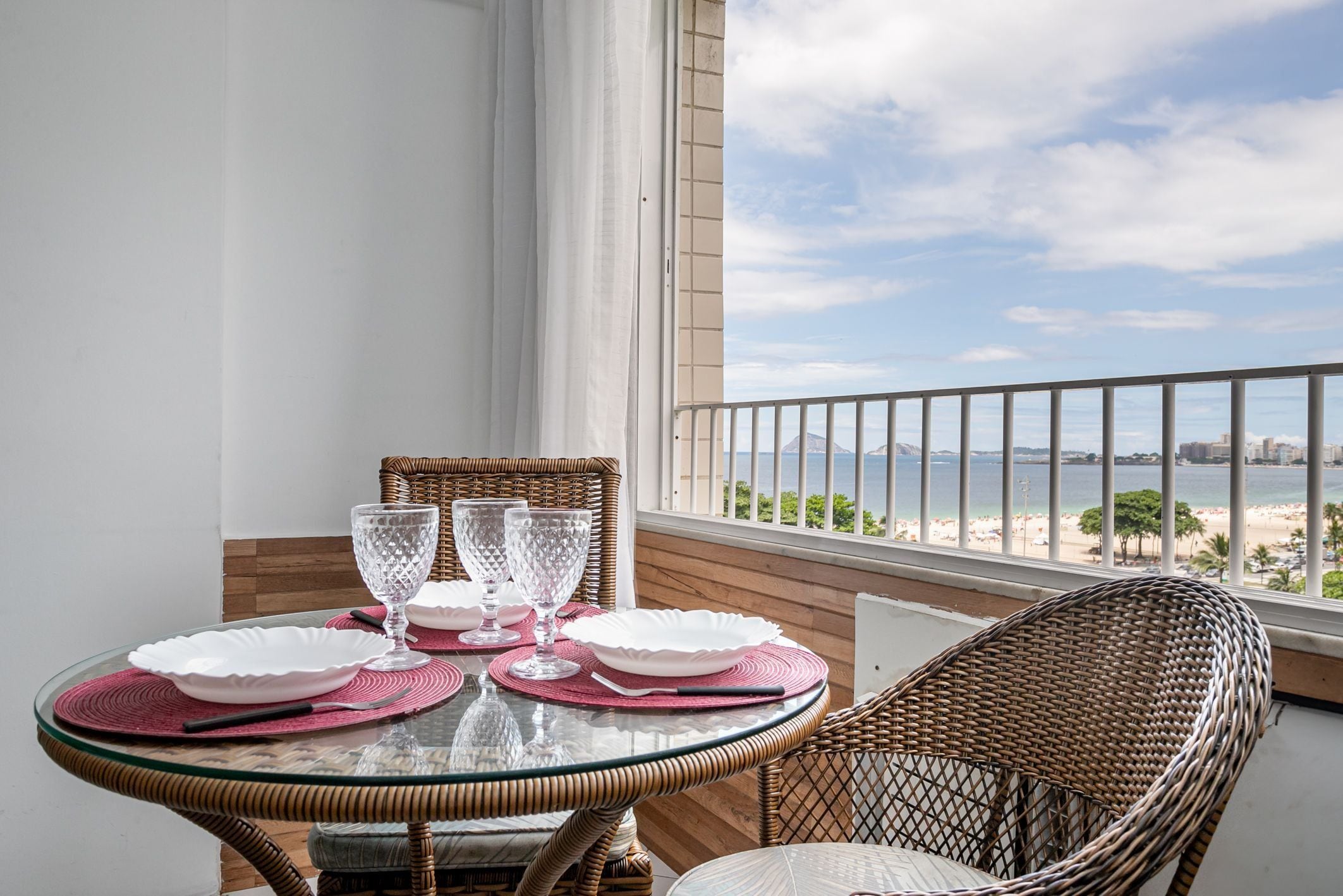 Apartment | Dining