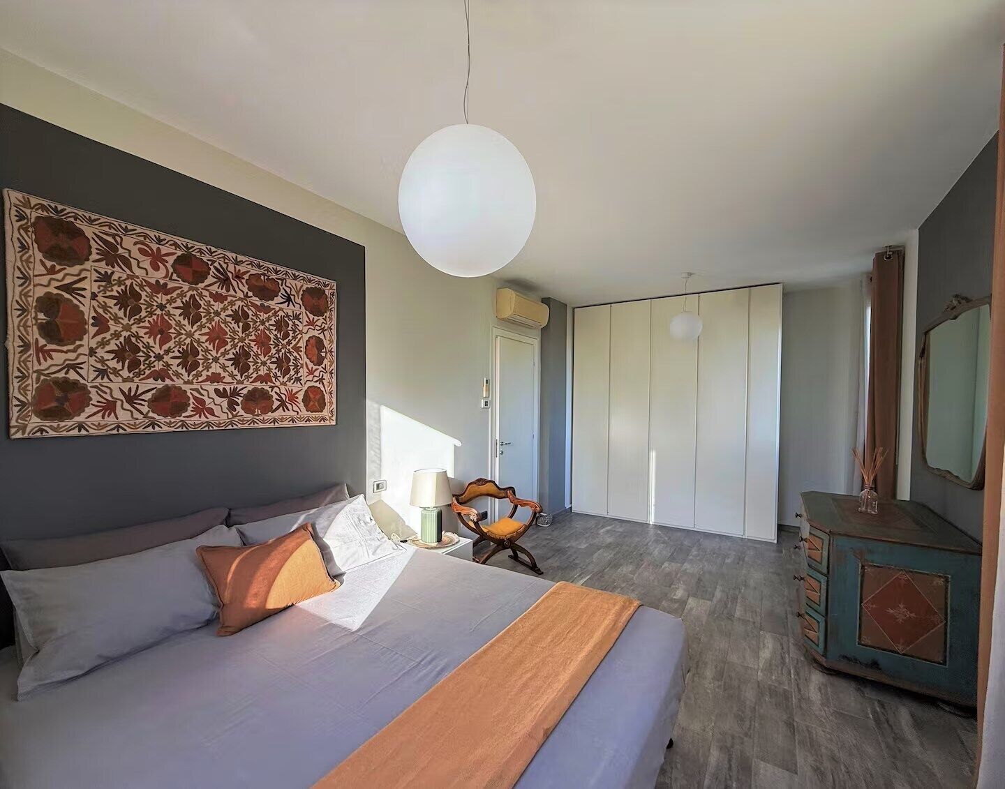 2 chambres, fer et planche à repasser, Wi-Fi gratuit, draps fournis