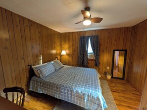 Room - 3 Bed/1 Bath Close to Everything in Robinson (Robinson)