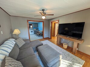 Living area - 3 Bed/1 Bath Close to Everything in Robinson (Robinson)