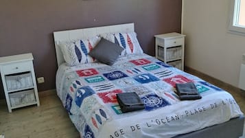 5 bedrooms, bed sheets
