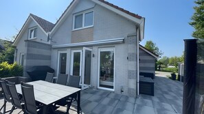 Buiten dineren