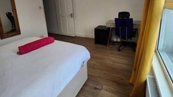 Blackout curtains, soundproofing, iron/ironing board, free WiFi