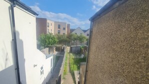 豪華雙人房, 花園景 | 遮光窗簾/窗簾、隔音、熨斗/熨衫板、免費 Wi-Fi