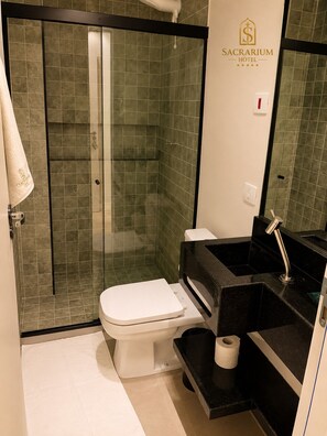 Dusche, Handtücher, Seife, Toilettenpapier