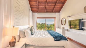 4 bedrooms, iron/ironing board, WiFi, bed sheets