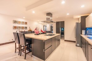 Private kitchen - Townhouse with ocean view Puerto Bahia P5 (Sánchez)