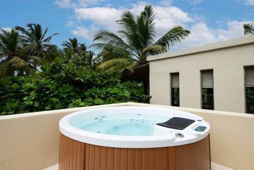 The Spice Island Grand Estate
