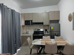 Private kitchen - Welcoming 2-bedroom house with AC in charming Metapán (Metapán)