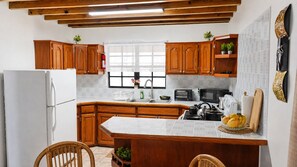 Private kitchen - Hidden Hills 2B Ocean View Valley Church Rd (Jolly Harbour)
