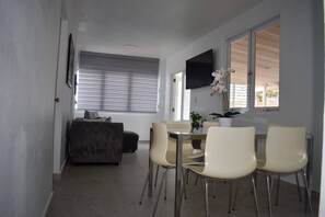 Dining - Villa Aerio (Carolina)