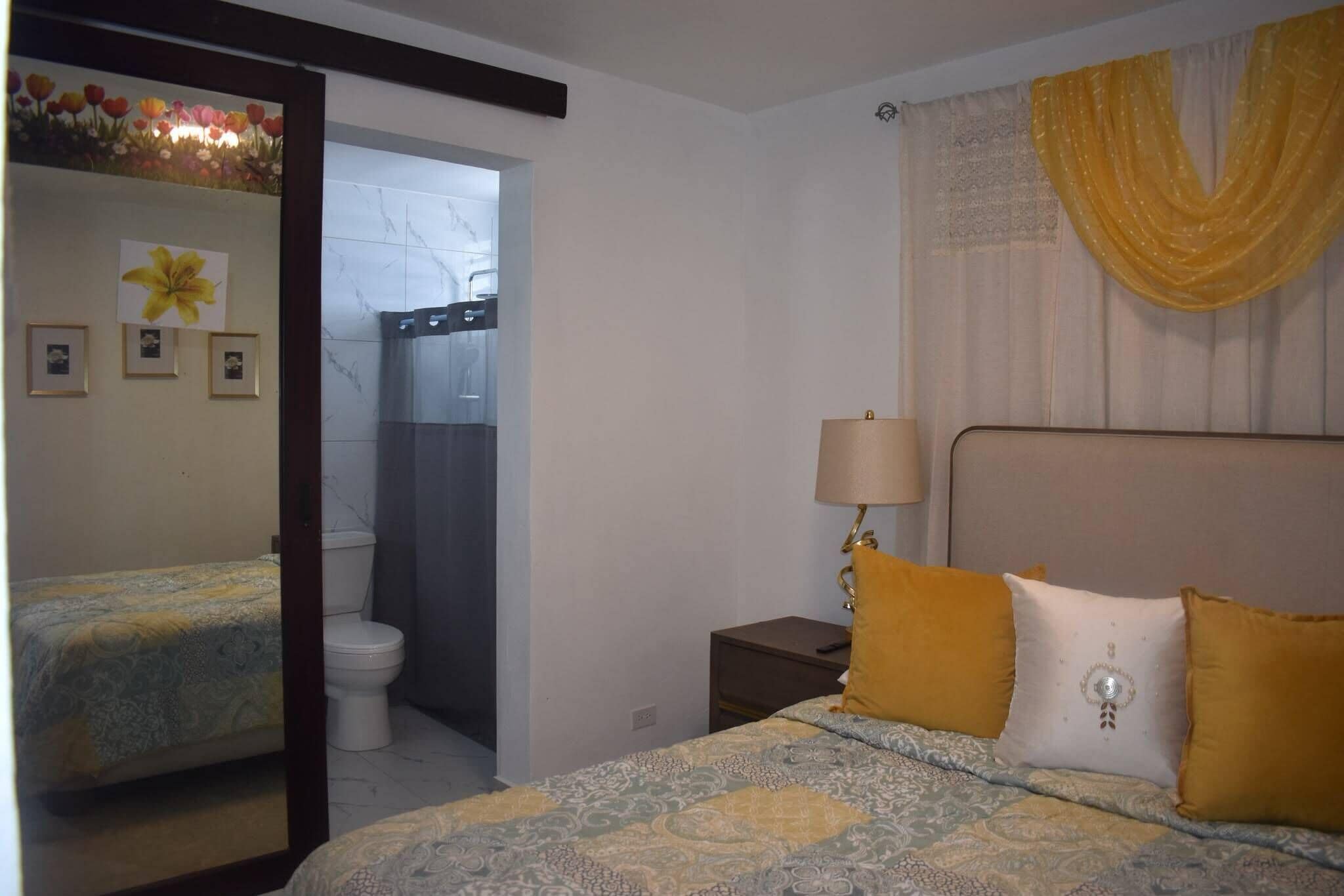 3 habitaciones, tabla de planchar con plancha y wifi gratis 