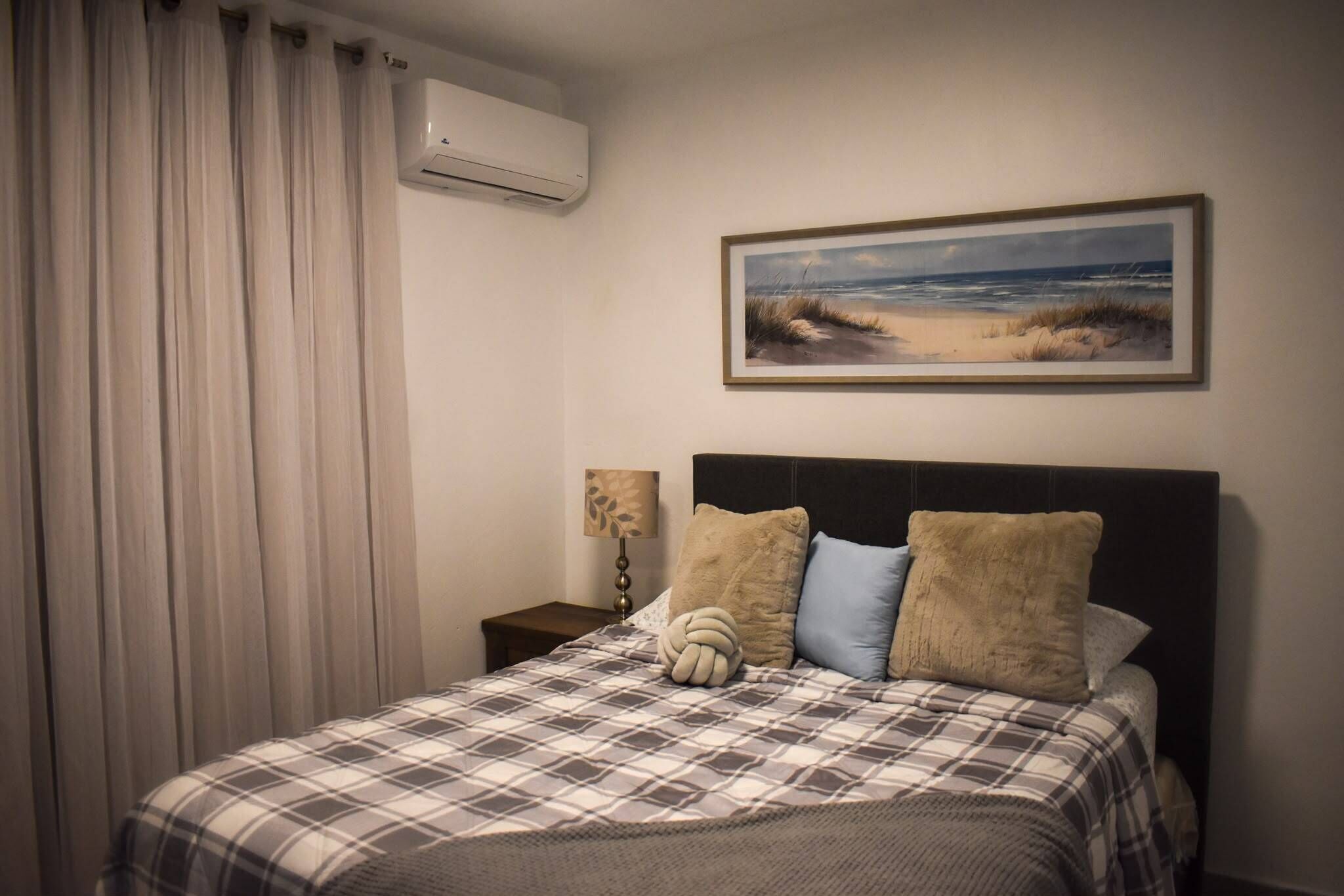 3 habitaciones, tabla de planchar con plancha y wifi gratis 