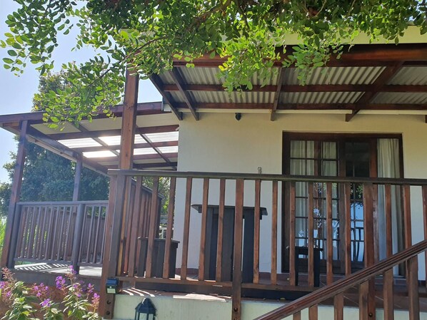Terrace/patio - Farm Stay in Wilderness (Wilderness)