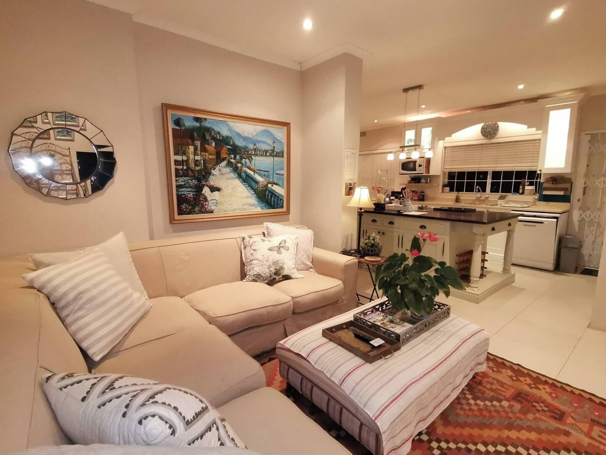 Casa, 2 quartos, piscina particular, vista para o jardim | Sala de estar