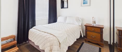 2 bedrooms, WiFi, bed sheets